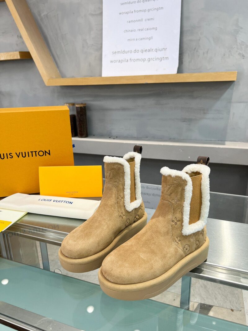 Alternative view of LOUIS VUITTON ASPEN CHELSEA ANKLE BOOTS BEIGE 1ADC7B