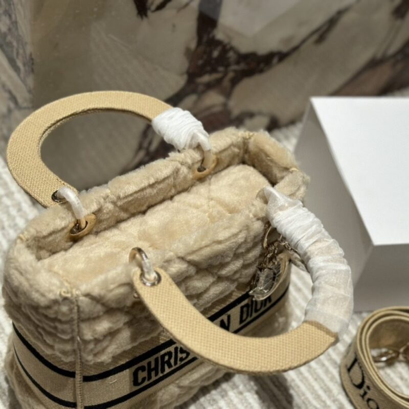 Alternative view of DIOR LADY DLITE LATTE CANNAGE SHEARLING BEIGE 24CM