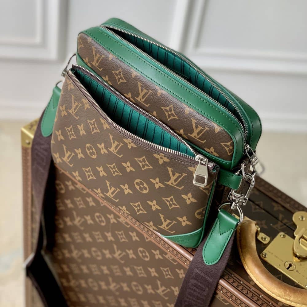 LOUIS VUITTON TRIO MESSENGER BAG GREEN 25CM M12766 - Image 2