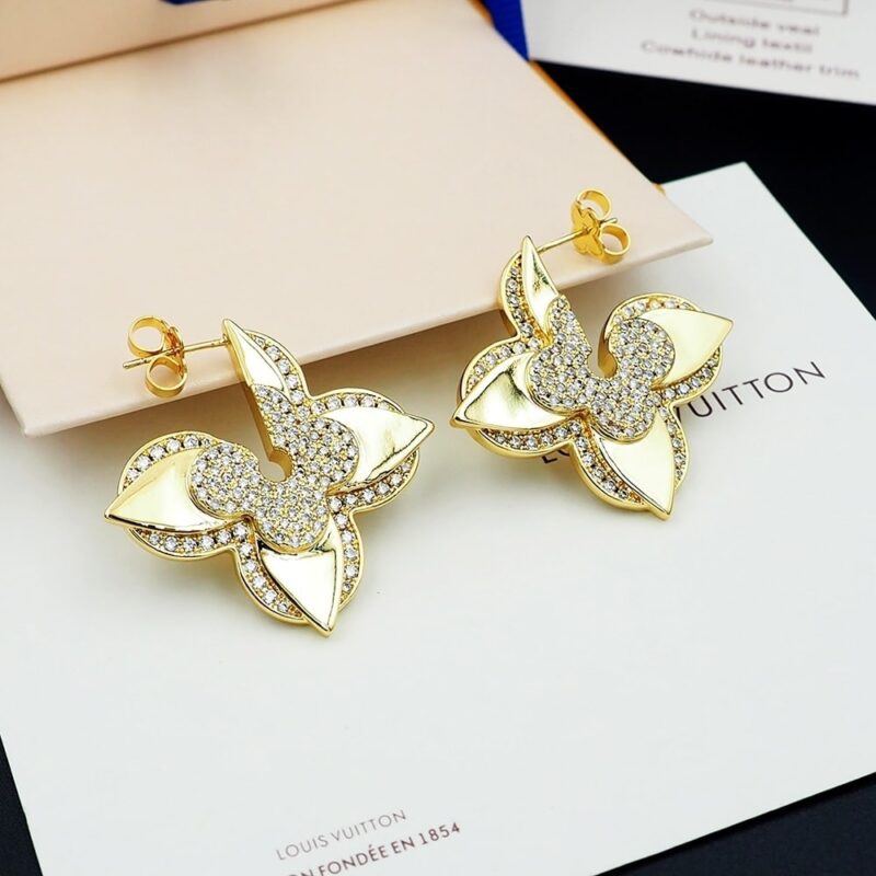 Alternative view of LOUIS VUITTON LV MEDAILLON EARRINGS M01995