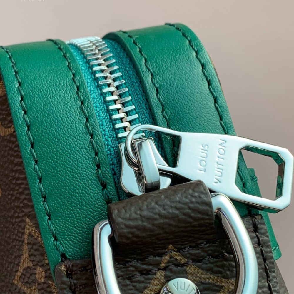 LOUIS VUITTON TRIO MESSENGER BAG GREEN 25CM M12766 - Image 8