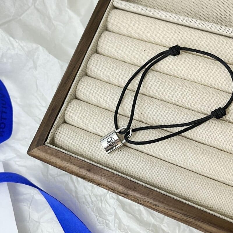 Alternative view of LOUIS VUITTON SILVER LOCKIT BRACELET BLACK Q05942