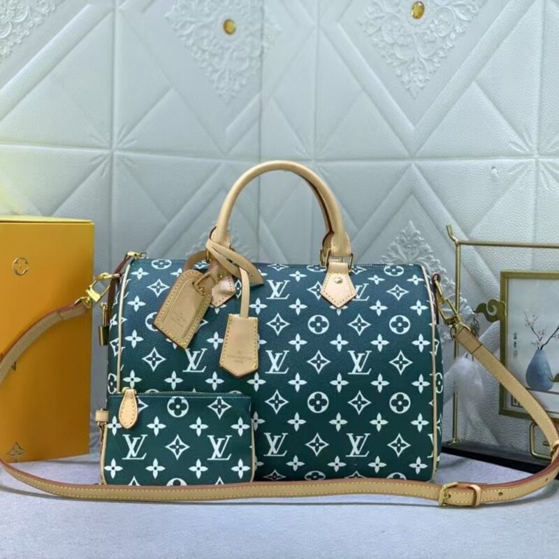 Alternative view of LOUIS VUITTON SPEEDY P9 BANDOULIÈRE 30 GREEN 30CM M14077