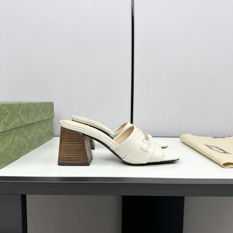 Alternative view of GUCCI SIGNORIA SLIDE SANDAL IN WHITE 786595 AABOC 9540