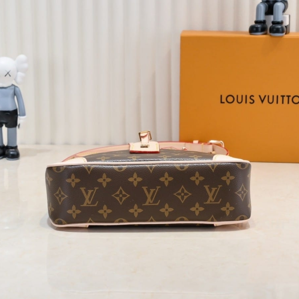 Louis Vuitton Odéon PM Monogram Canvas Beige 28cm - Image 5