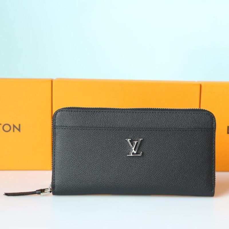 Alternative view of LOUIS VUITTON HORIZONTAL WALLET WITH LV LOGO BLACK 19CM
