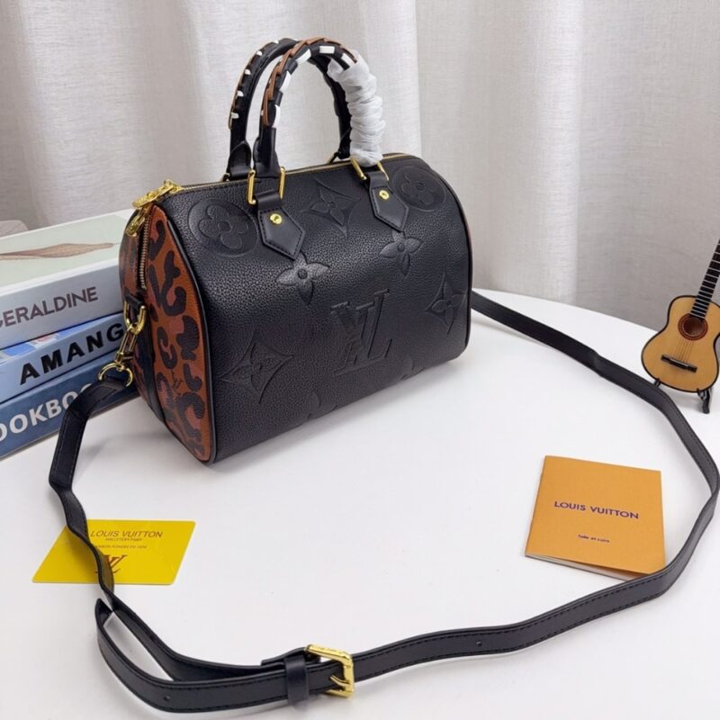 Alternative view of LOUIS VUITTON SPEEDY BANDOULIERE BAG WILD AT HEART MONOGRAM EMPREINTE GIANT BLACK 26CM