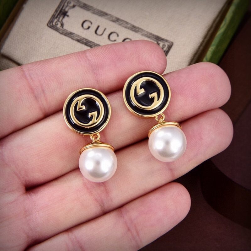 Alternative view of GUCCI BLONDIE PEARL EARRINGS GOLD TONE 774612 I9757 8499