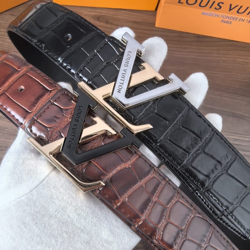 Alternative view of LOUIS VUITTON LV INITIALES REVERSIBLE BELT BLACK 38MM