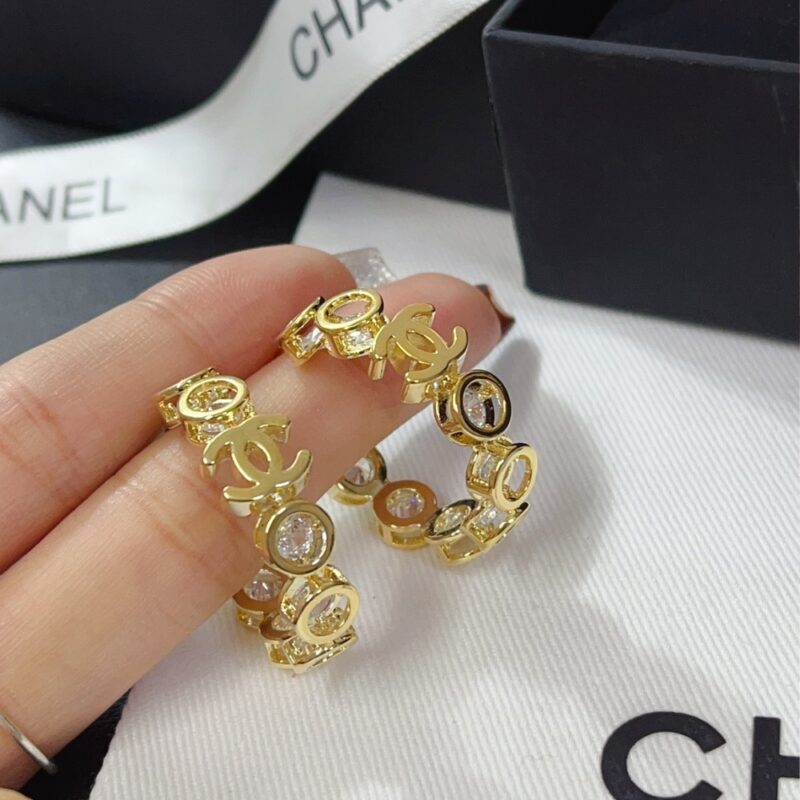 Alternative view of CHANEL EARRINGS CC GOLD