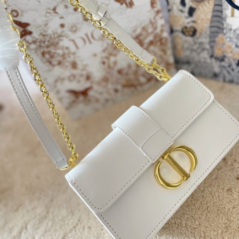 Alternative view of DIOR 30 MONTAIGNE EAST WEST BAG WITH CHAIN WHITE 21CM M9334UHEL M030