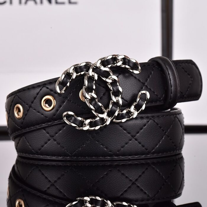 Alternative view of CHANEL CC BELT SILVER CHAIN AND BLACK LEATHER 28MM