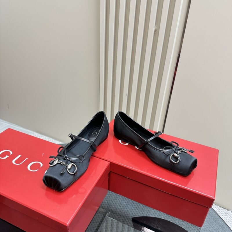 Alternative view of GUCCI WOMEN'S HORSEBIT BALLET FLAT SATIN BLACK