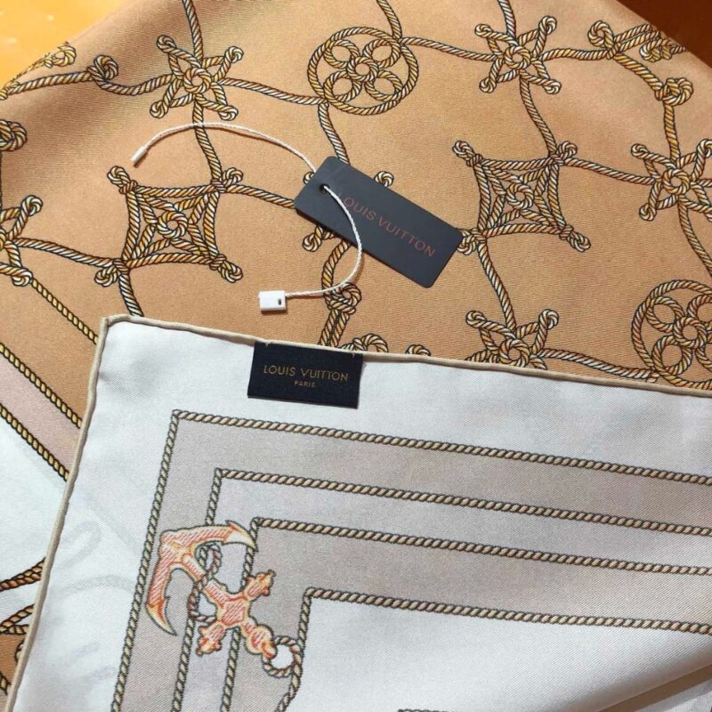 Alternative view of LOUIS VUITTON CORDAGE IN BEIGE ROSE 90CM M79795