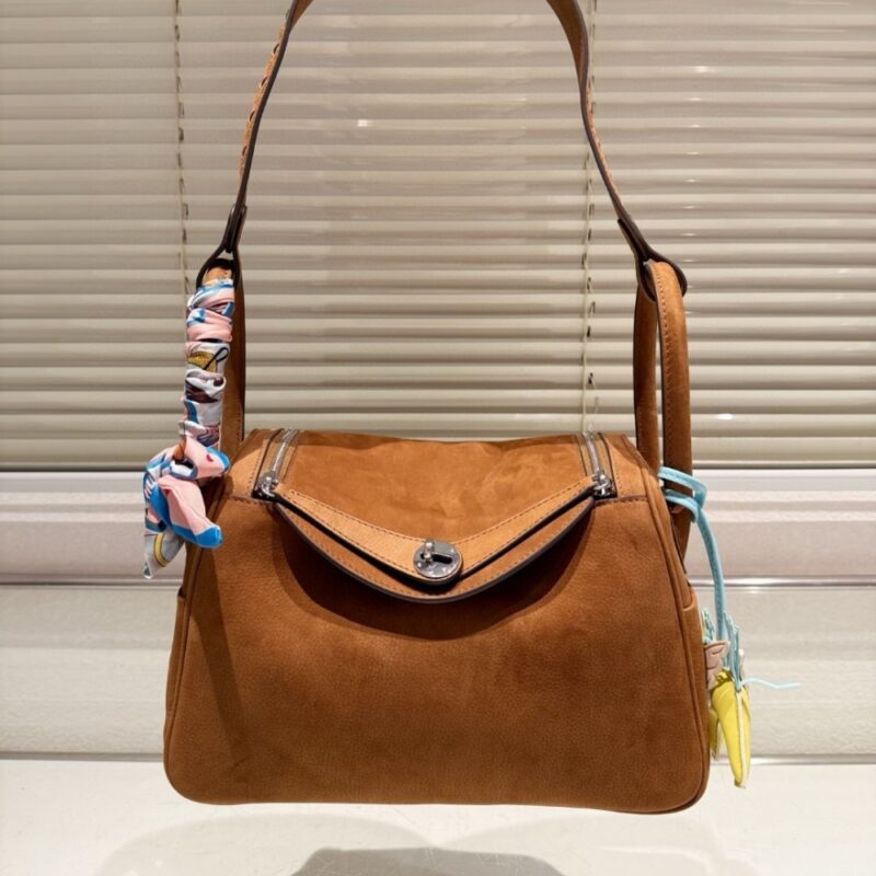 Alternative view of HERMES LIMITED EDITION GOLD VEAU DOBLIS AND SWIFT GRIZZLY LINDY 30 WITH PALLADIUM HARDWARE