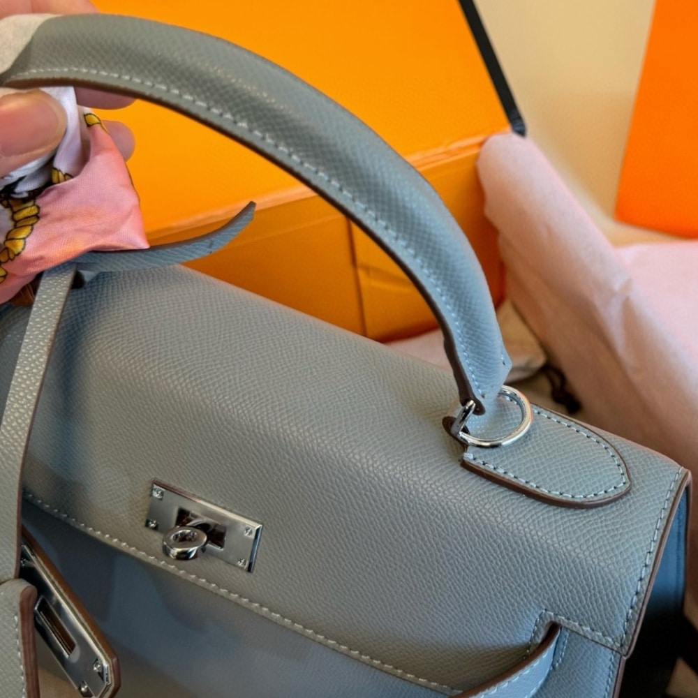 HERMES KELLY EPSOM BLEU CELESTE 28CM - Image 6