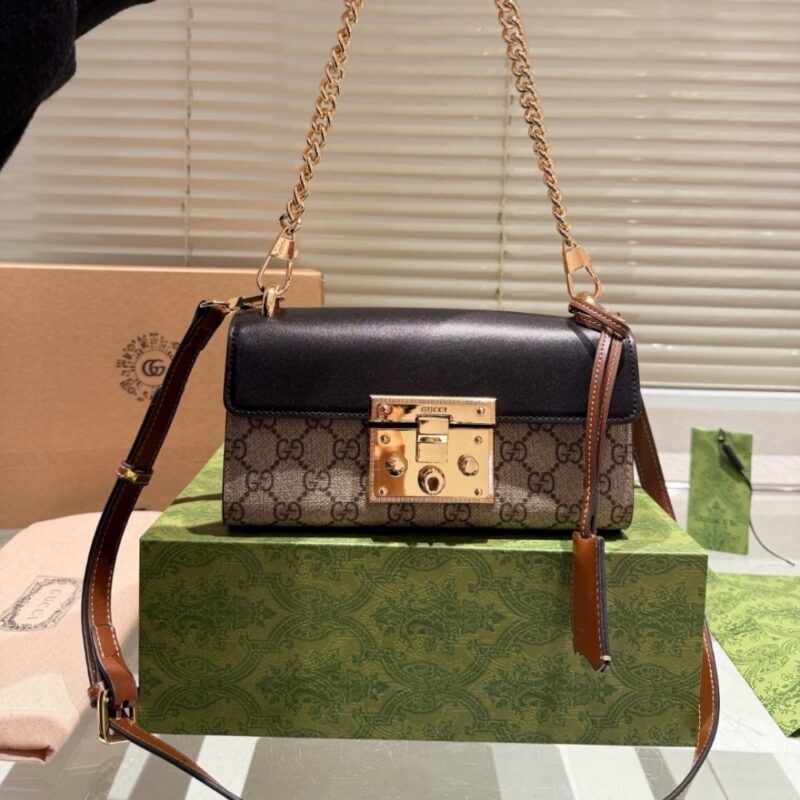 Alternative view of GUCCI MINI GG SUPREME PADLOCK BLACK 21CM 735103 KLQJG 9785