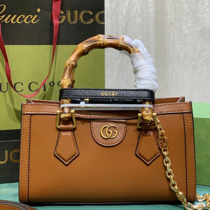 Alternative view of Gucci Diana Small Shoulder Bag Brown Leather 25cm 735153 DJ24T 2548