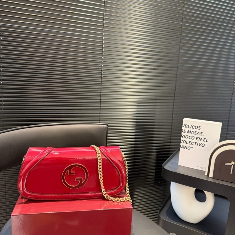 Alternative view of GUCCI BLONDIE SMALL SHOULDER BAG ROSSO ANCORA RED 29CM 814952 AAEEY 6207