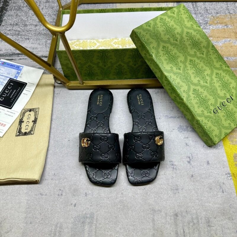 Alternative view of GUCCI WOMEN SLIDE SANDAL WITH DOUBLE G BLACK 816330 AAEA2 1000