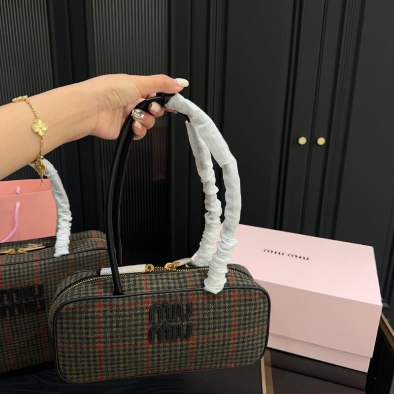 Alternative view of MIUMIU BEAU TOP HANDLE TRATAN BAG LODEN GREEN 27CM