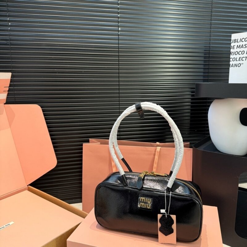 Alternative view of MIUMIU BEAU NAPLAK PATENT LEATHER BAG BLACK 28CM  5BB173 ADNT F0002 V OLO