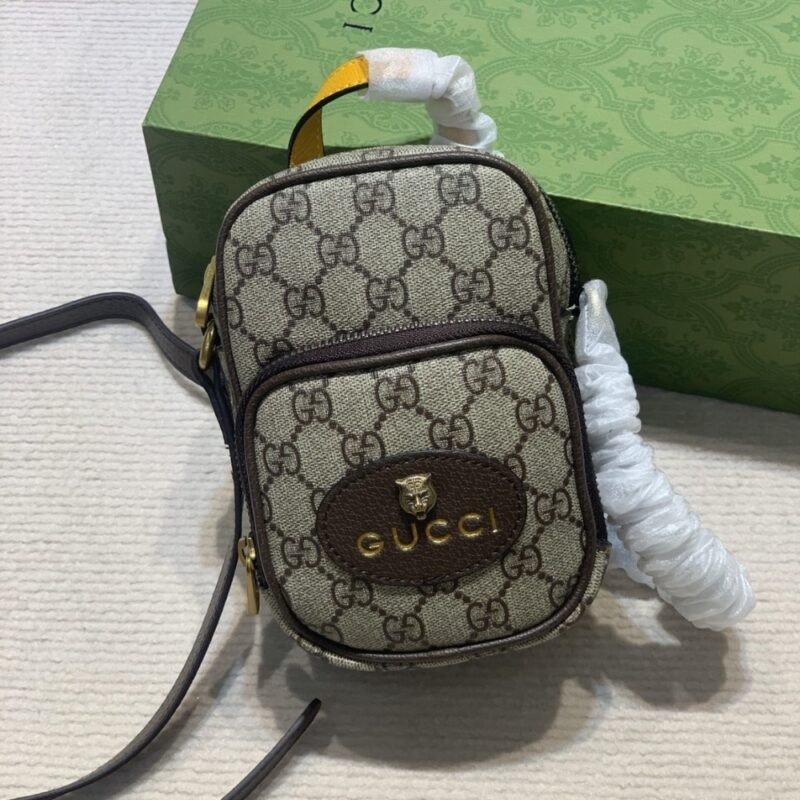 Alternative view of GUCCI NEO VINTAGE GG SUPREME SMALL CROSSBODY BEIGE 12CM