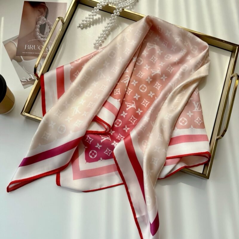 Alternative view of LOUIS VUITTON SUNRISE AQUARELLE PINK 90CM M79859