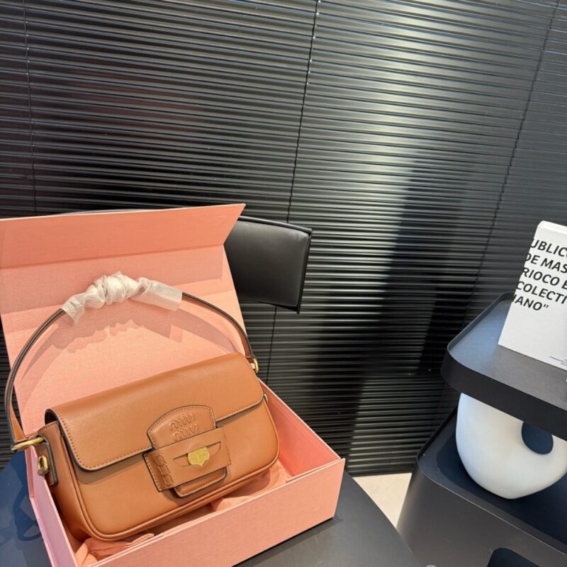 Alternative view of MIUMIU PENNY BAG CHALK COGNAC 24CM  5BD270 ACRM F0046 V OOO