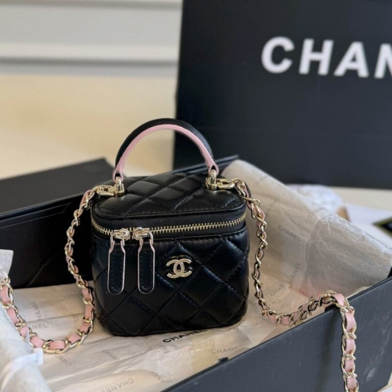 Alternative view of CHANEL MINI TOP HANDLE VANITY WITH CHAIN BLACK AND PINK 10CM