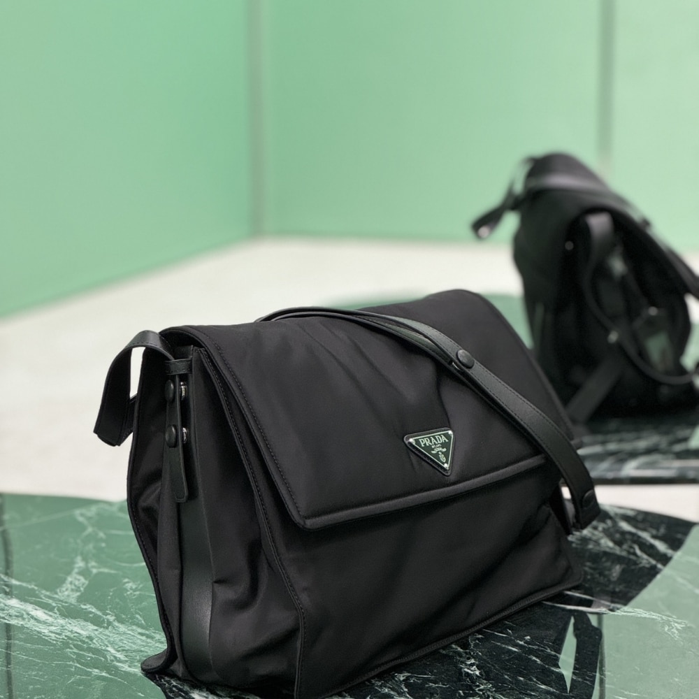 PRADA RE NYLON LARGE PADDED SHOULDER BAG BLACK 30CM 1BD256 RDLN F0002 V OOO - Image 3