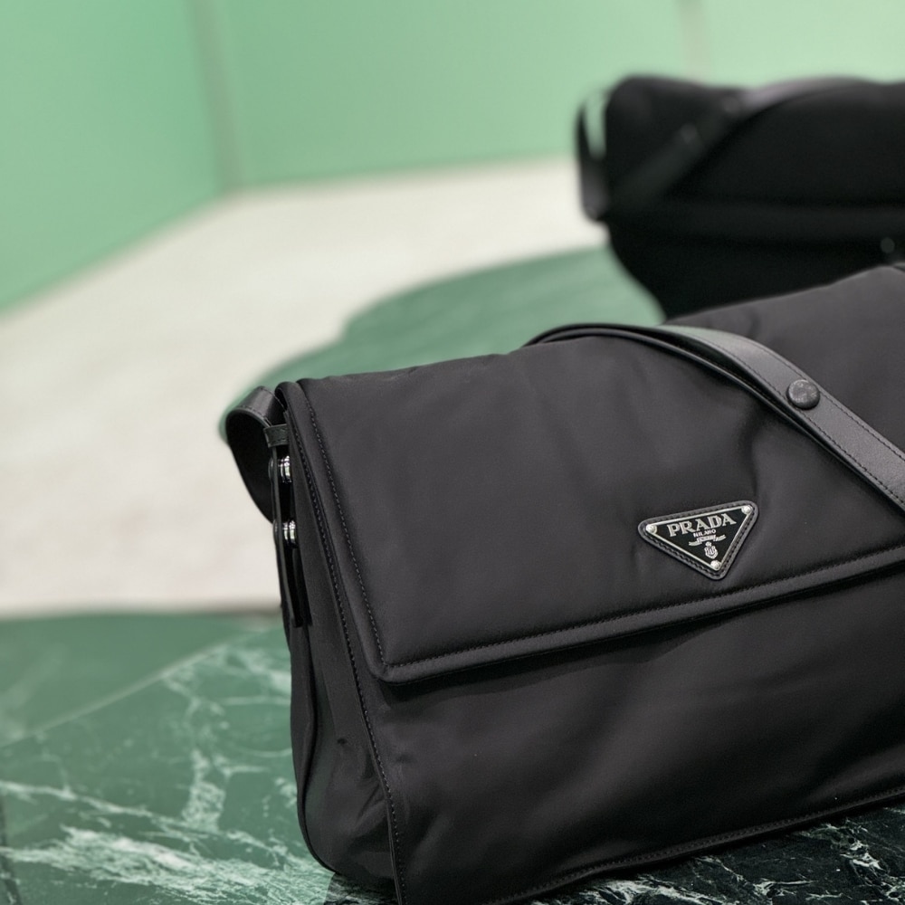 PRADA RE NYLON LARGE PADDED SHOULDER BAG BLACK 30CM 1BD256 RDLN F0002 V OOO - Image 4