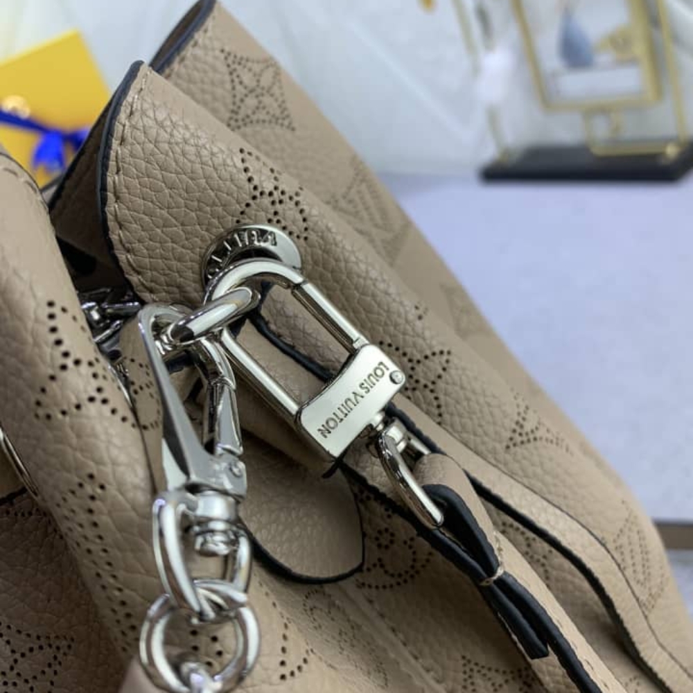 Louis Vuitton Bella Tote Mahina Galet 32Cm M59201 - Image 6