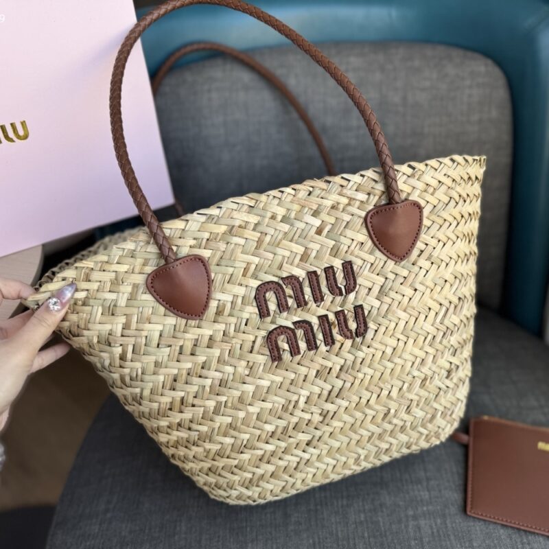 Alternative view of MIU MIU PALMETTO TOTE BAG RAFFIA IN TAN 30CM 5BG206 2DDH F0A5T