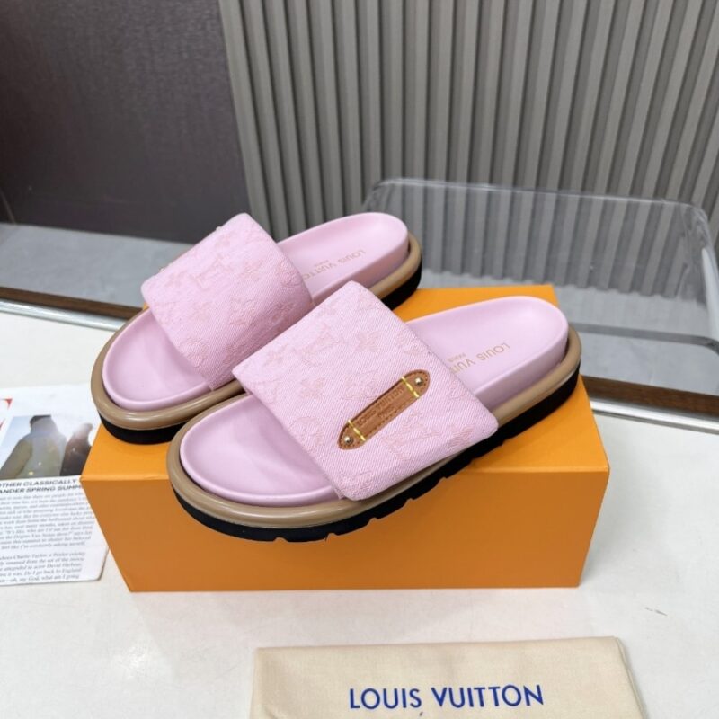 Alternative view of LOUIS VUITTON POOL PILLOW FLAT COMFORT MULE ROSE 1AGUZD