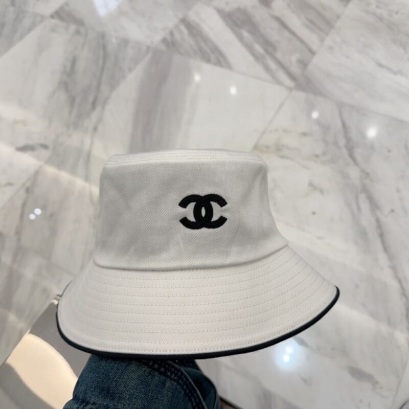 Alternative view of CHANEL BUCKET HAT COCO MARK HAT WHITE