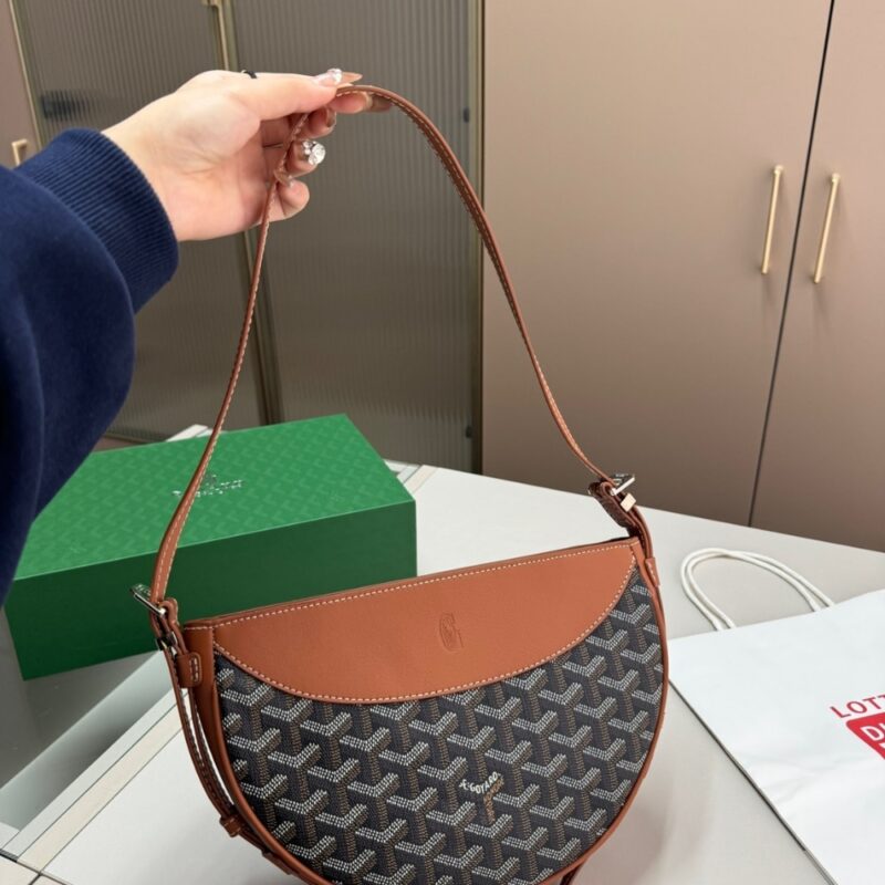 Alternative view of GOYARD HIRONDELLE BAG BLACK AND TAN 24CM HIRONDPMLTY01CL03P
