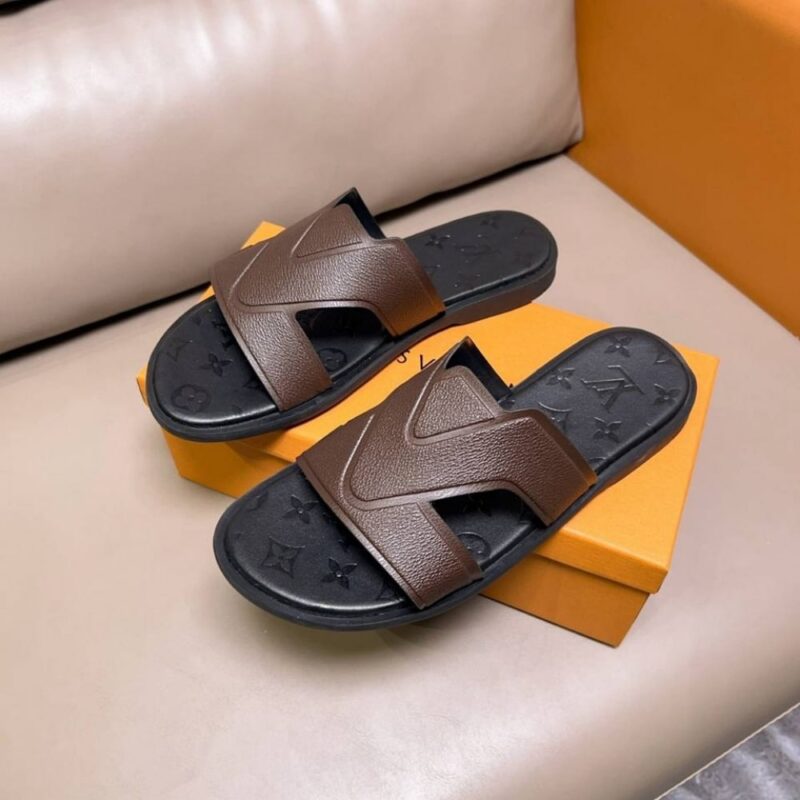 Alternative view of LOUIS VUITTON OASIS MULE MONOGRAM BROWN