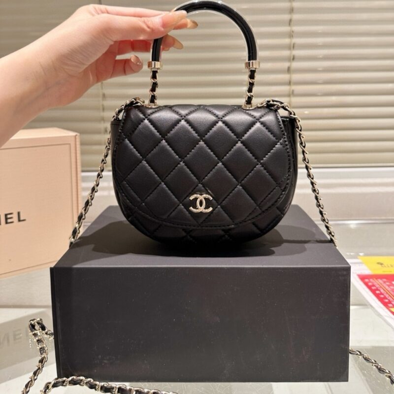Alternative view of CHANEL 25C CLASSIC CLUTCH WITH CHAIN BLACK 16CM