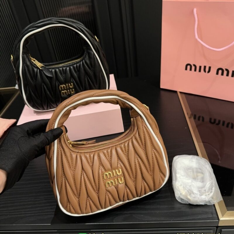 Alternative view of MIUMIU WANDER MATELASSÉ BAG MARBLE COGNAC AND WHITE 20CM 5BC125 2IBS F031W V OOF
