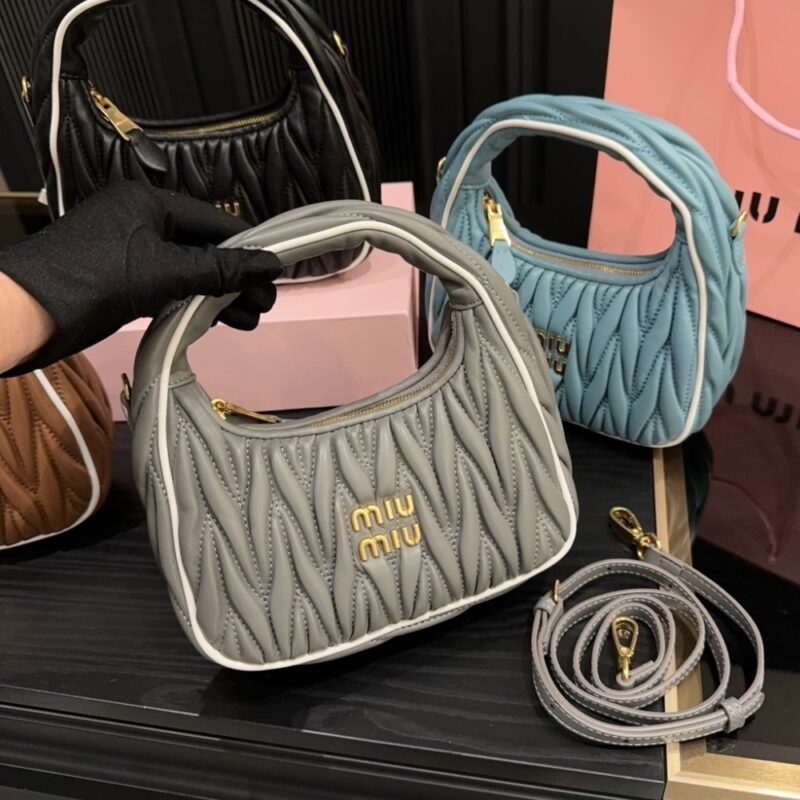Alternative view of MIUMIU WANDER MATELASSÉ BAG MARBLE GRAY AND WHITE 20CM 5BC125 2IBS F0RXG V OOF