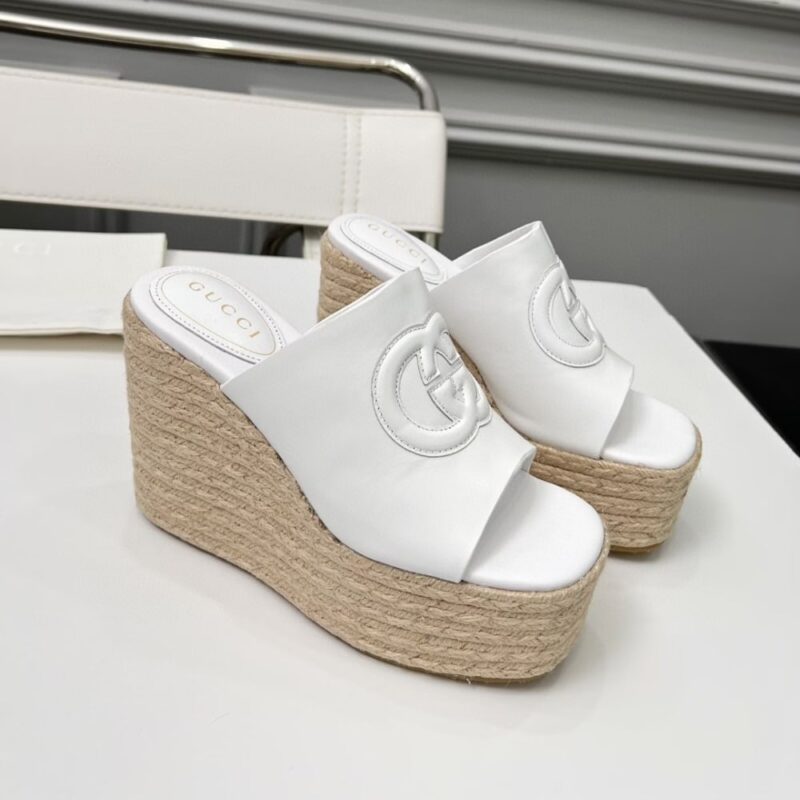 Alternative view of GUCCI WOMEN'S INTERLOCKING G SANDAL WHITE