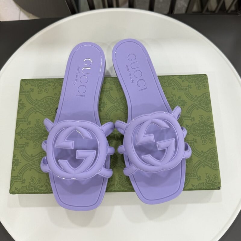 Alternative view of GUCCI WOMEN'S INTERLOCKING G SLIDE SANDAL LILAC 780307 J8700 5316