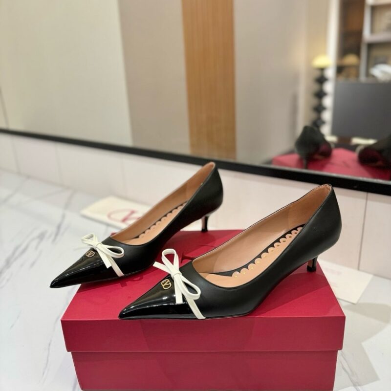 Alternative view of VALENTINO BEPOINTY PUMP IN PATENT LEATHER BLACK 6W2S0LQ0DAL 790