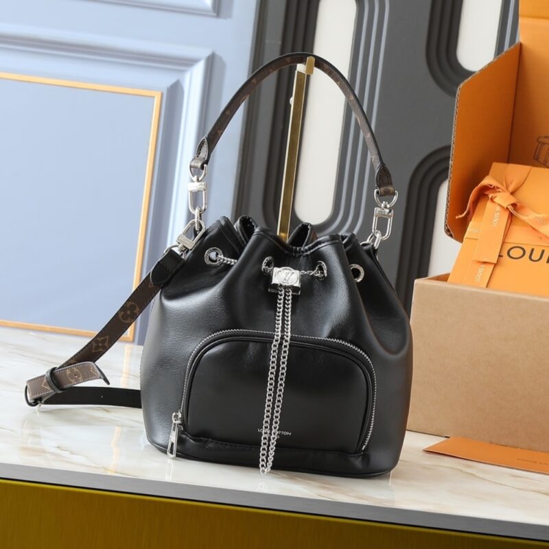 Alternative view of LOUIS VUITTON NO WAY VIBE BLACK 24CM  M14377