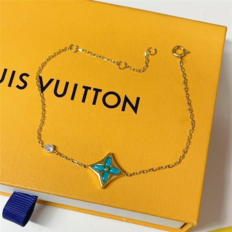 Alternative view of LOUIS VUITTON COLOR BLOSSOM BB STAR BRACELET YELLOW GOLD Q05977