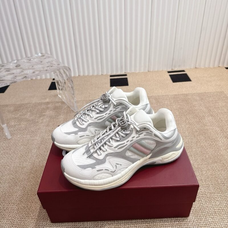 Alternative view of GUCCI MEN 20 TRAINER WHITE AND GREY 814040 FAD6Q 8745