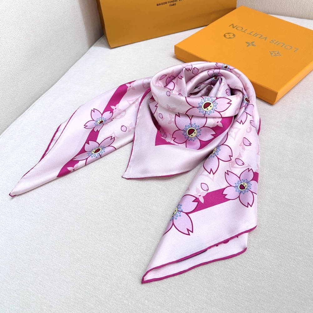 Summer Set: Louis Vuitton Sunset Washed Pink 27Cm And Map In Rose Clair 70Cm - Image 6