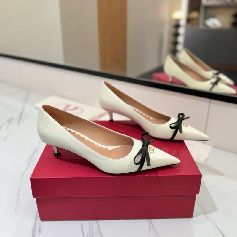Alternative view of VALENTINO BEPOINTY PUMP IN PATENT LEATHER WHITE 6W2S0LQ0DAL A81