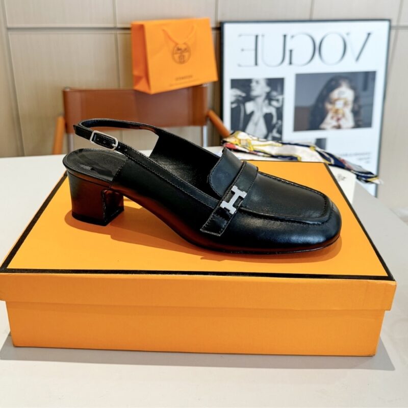 Alternative view of HERMES INFINIE 50 PUMP BLACK